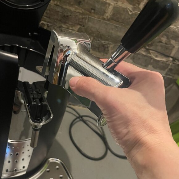 KRUPS B100 BeerTender with Heineken Draught Keg Technology - Black - Picture 5 of 15